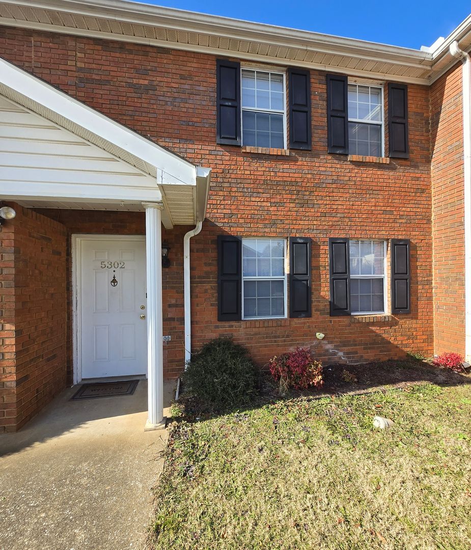 Anniston House: 5302 Whisperwood Ct.