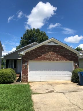 3 Bedroom / 2 Bathroom Rental Near JSU – photo 1
