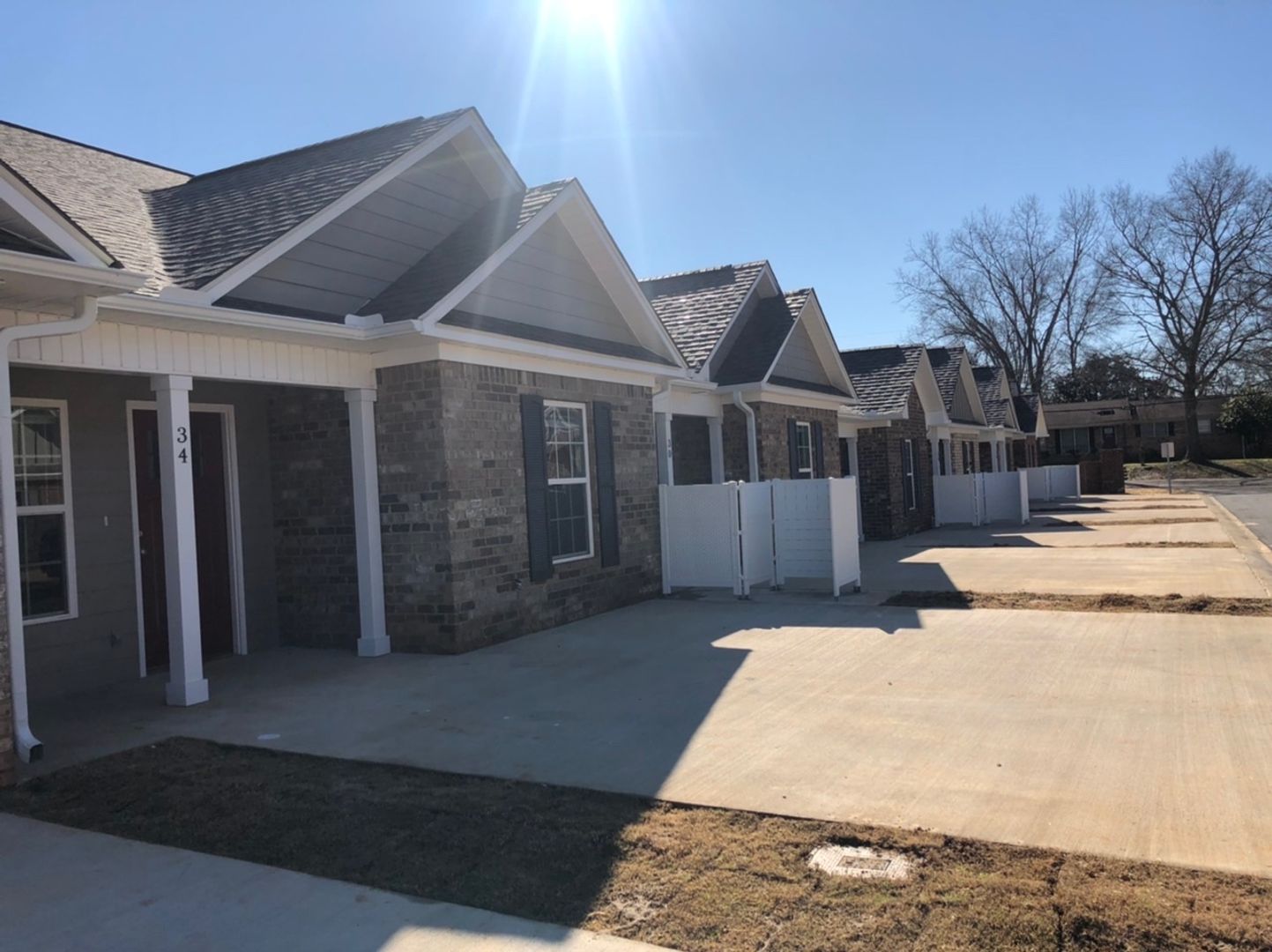 Oxford Apartment: Alexis Lane/ Mollie Lane / Tiffany Lane