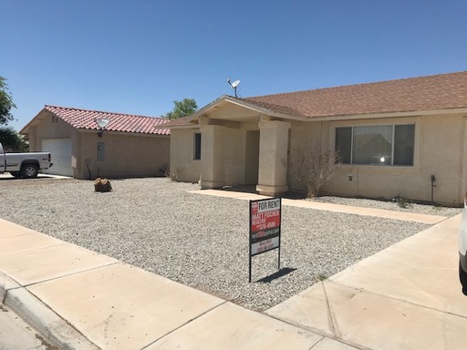 4 Bed/2 bath in MOUNTAIN VIEW! – photo 1
