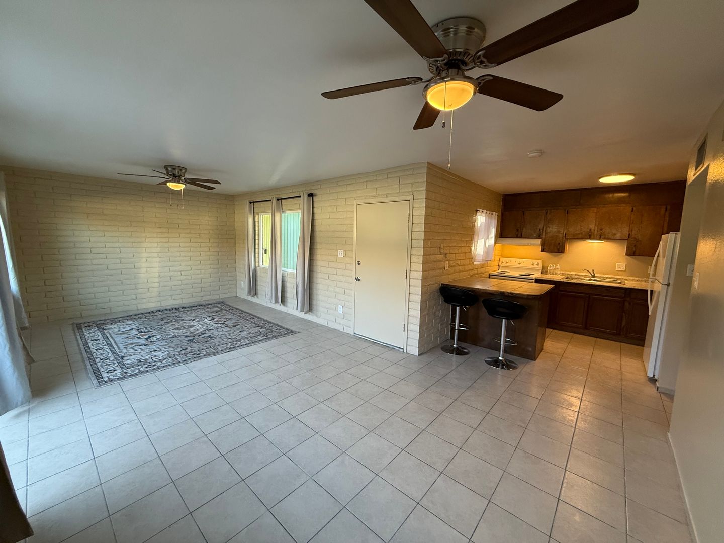 Yuma House: 2090 S 10th Ave