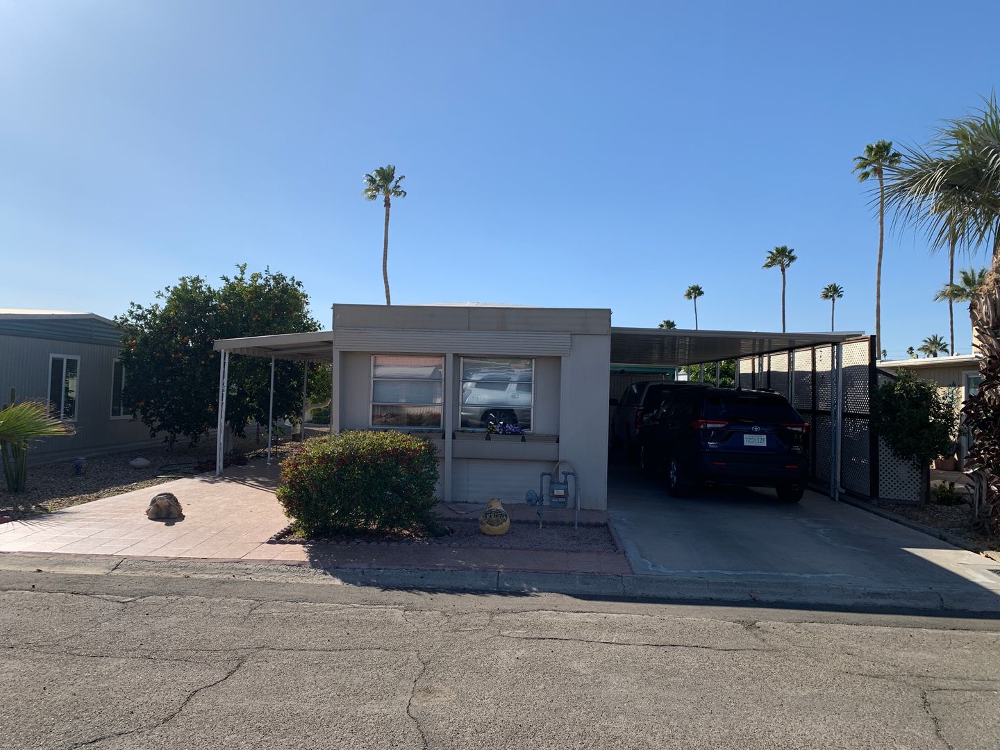 Yuma House: 3574 S Rainer Ave