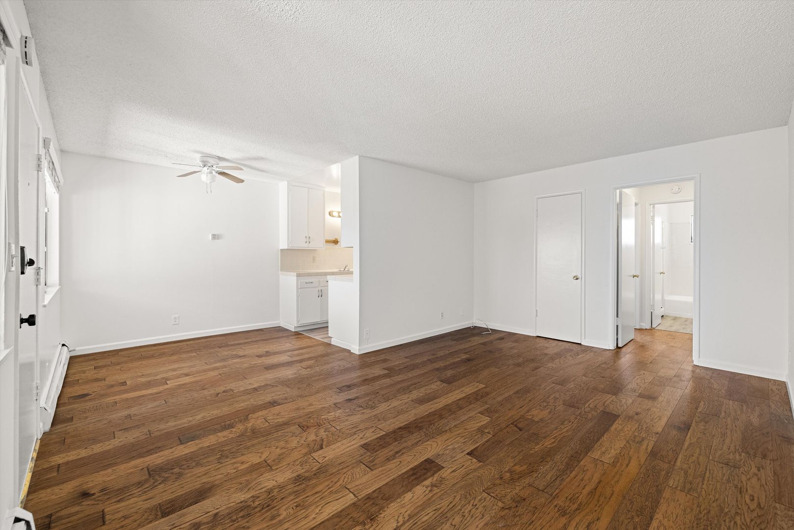 Isla Vista Apartment: 833 Embarcadero Del Mar