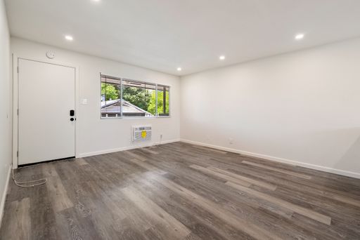 Newly Renovated 2 bedroom 1 bath