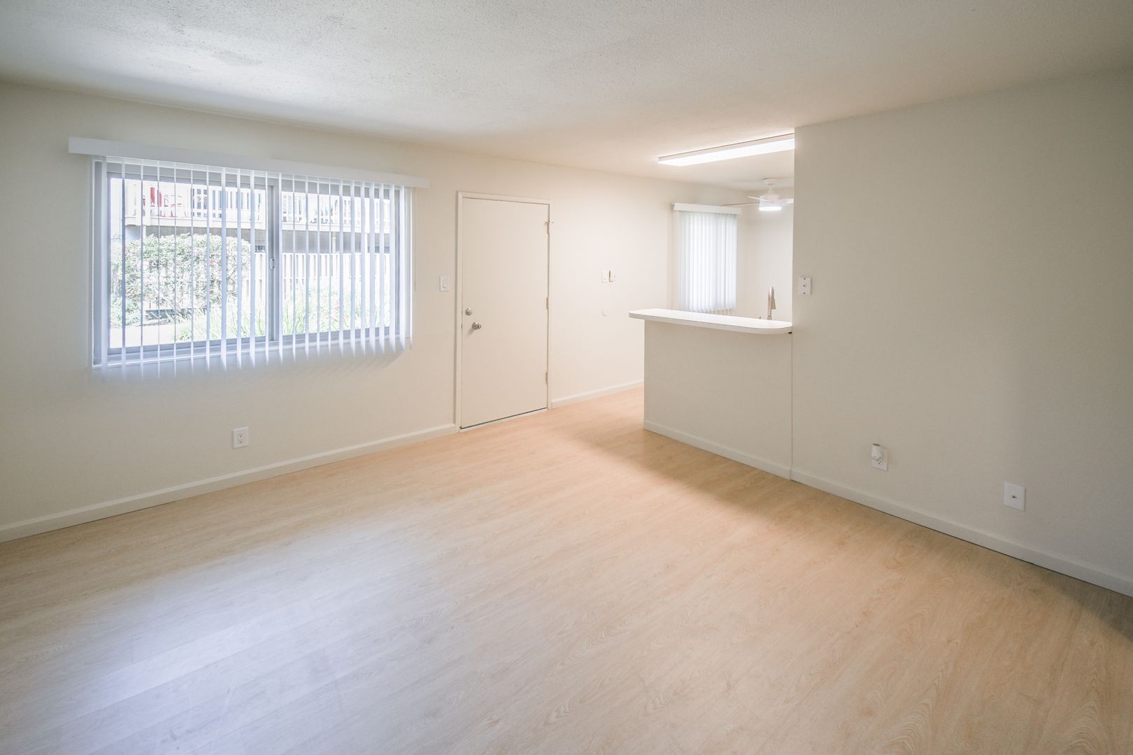 Capitola Apartment: 501 Plum Street