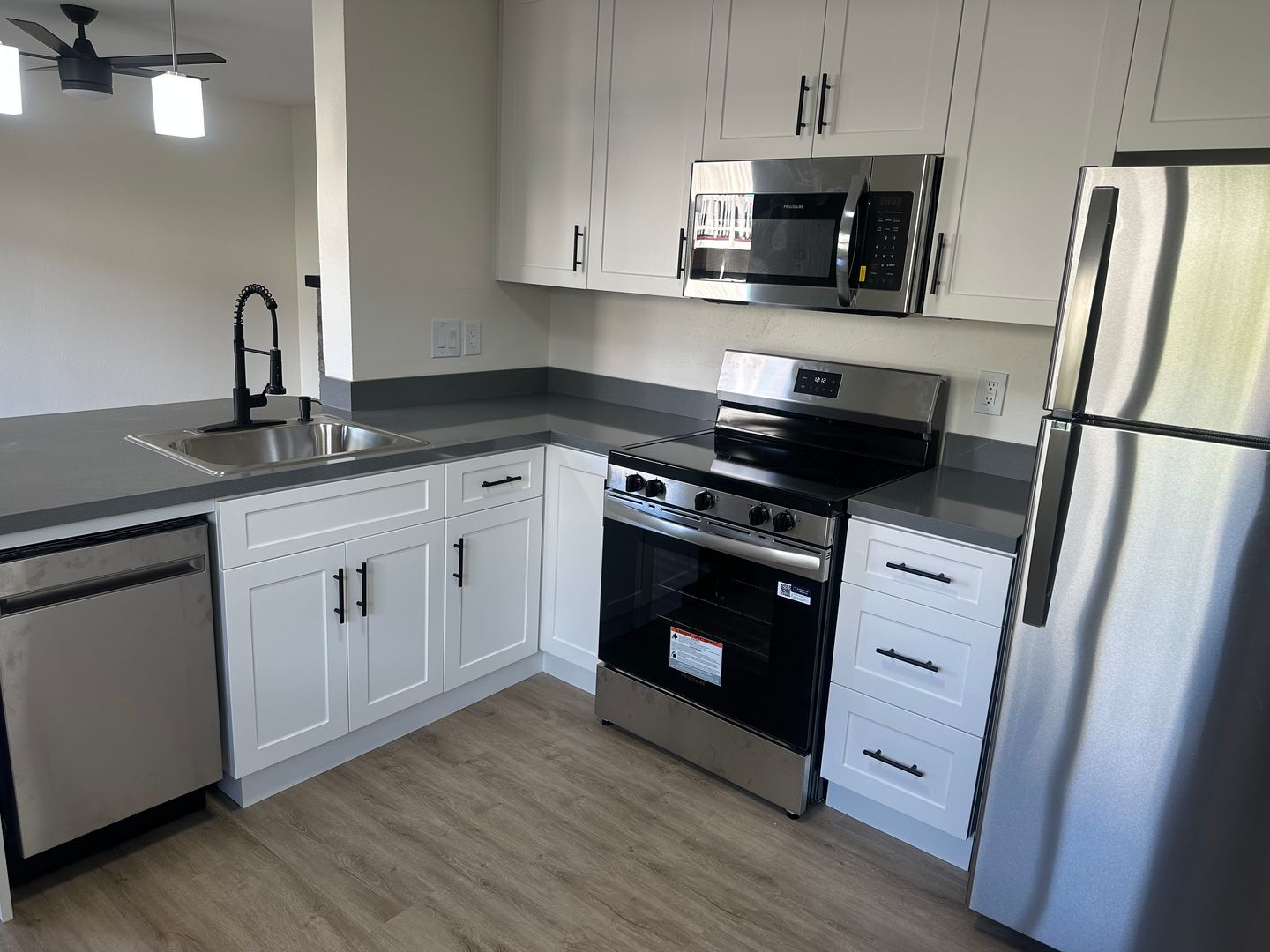 Capitola Apartment: 501 Plum Street