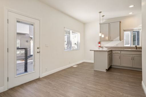 2 Bedroom Downstairs Unit in Downtown San Luis Obispo *Move in Special Available* – photo 1