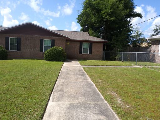 Efficient 2 Bed/1 Bath Duplex Unit in Springfield w/Easy Access to Tyndall AFB! **SPECIAL: 1/2 Off First Month's Rent**