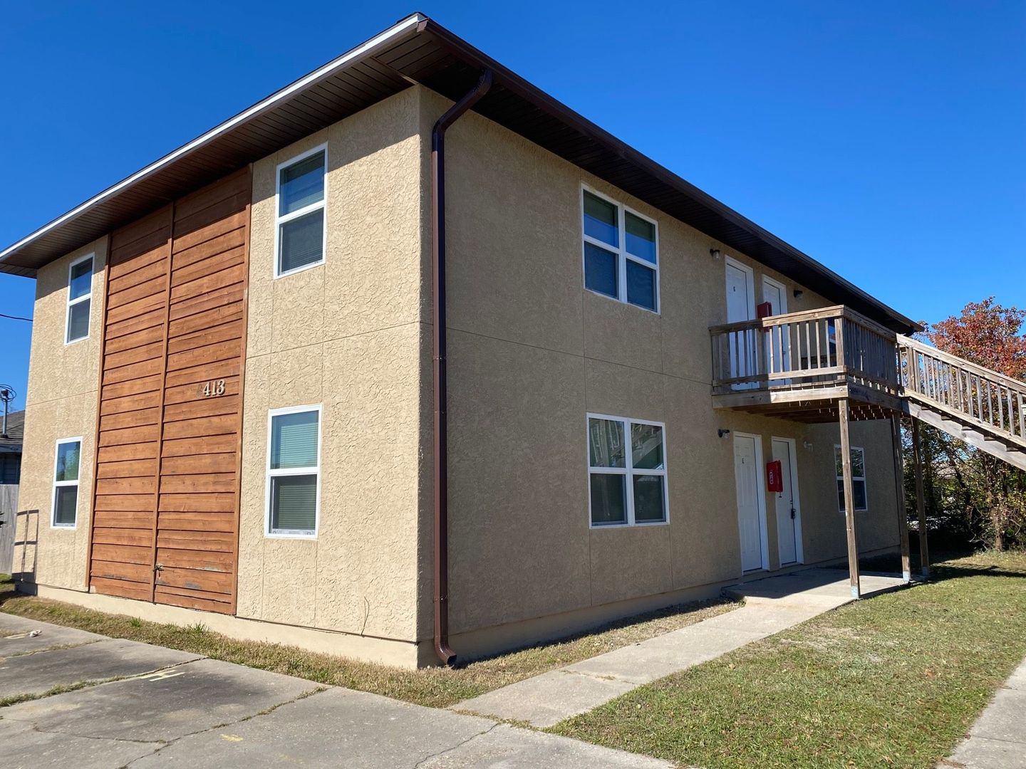 Panama City Apartment: 6413/6415 Winona Street