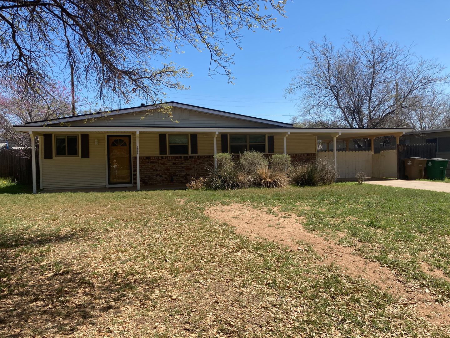 San Angelo House: 224 N Oxford Drive