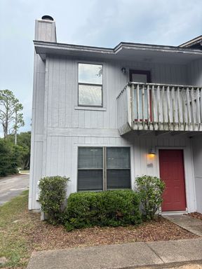 6427 Lainer Dr – photo 1