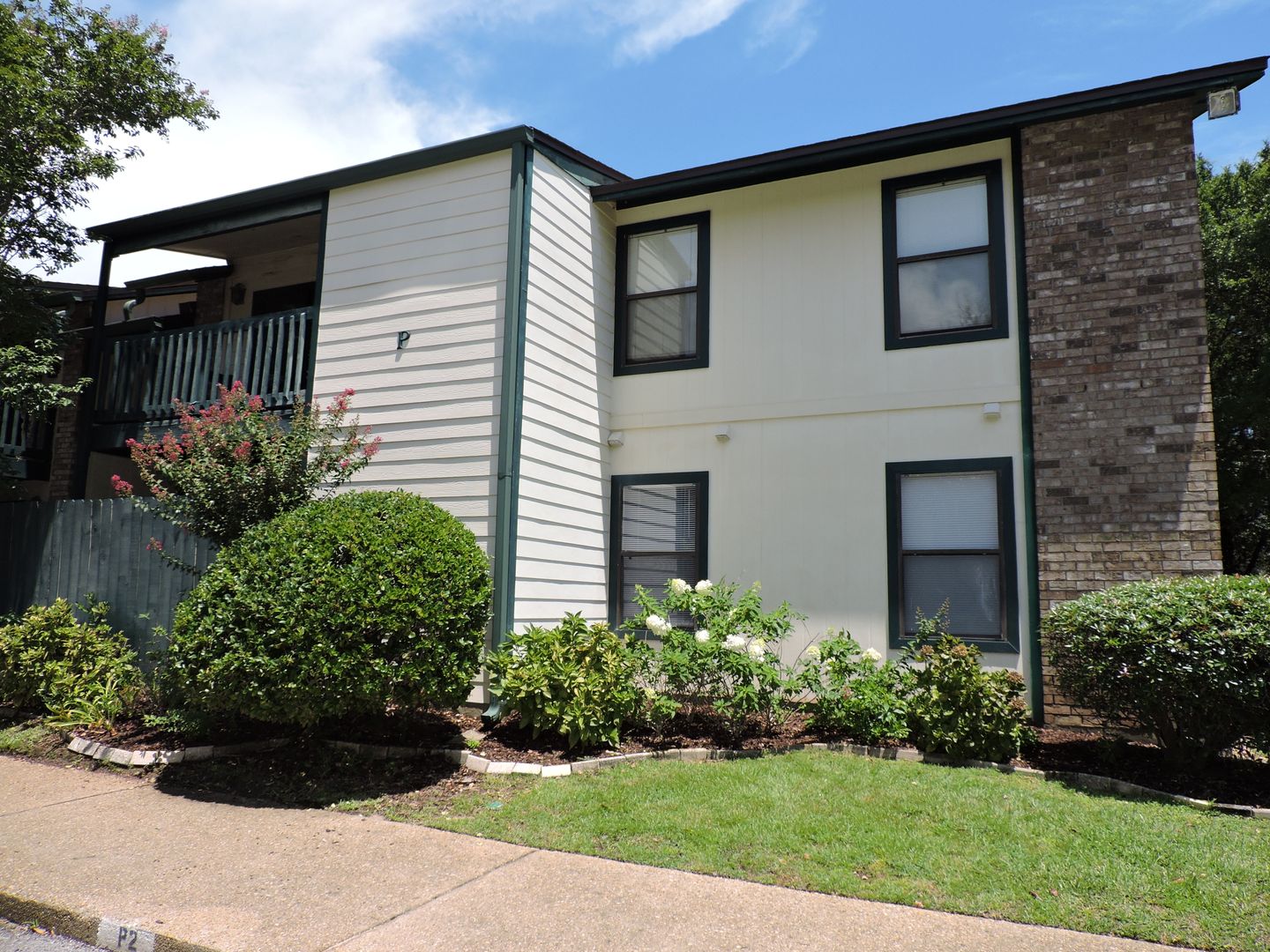 Pensacola House: 2299 Scenic Hwy P-2