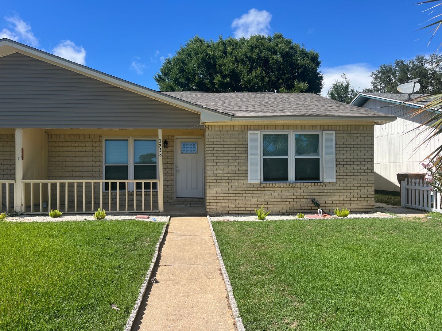 Gulf Breeze House: 3238 Santa Rosa Dr