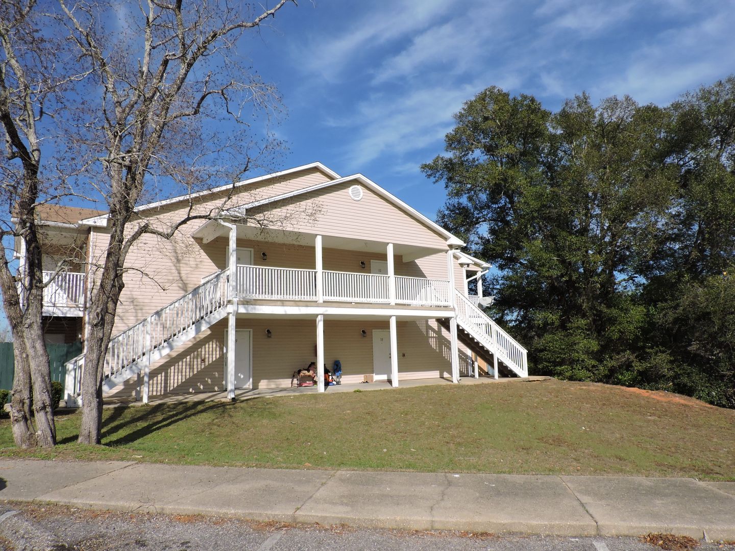 Pensacola House: 2303 W. Michigan Avenue H-12