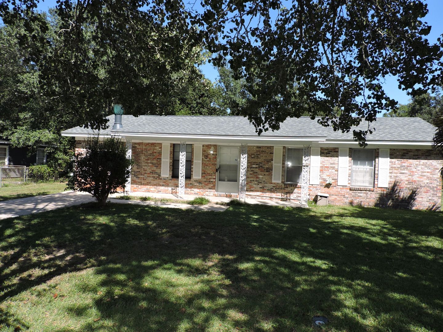 Pensacola House: 6970 Woodley Dr