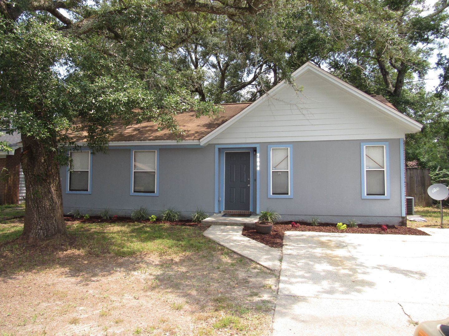 Pensacola House: 7804 Oak Forest Drive