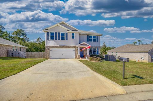 Spacious 5-Bedroom Home in Prime Cantonment Location