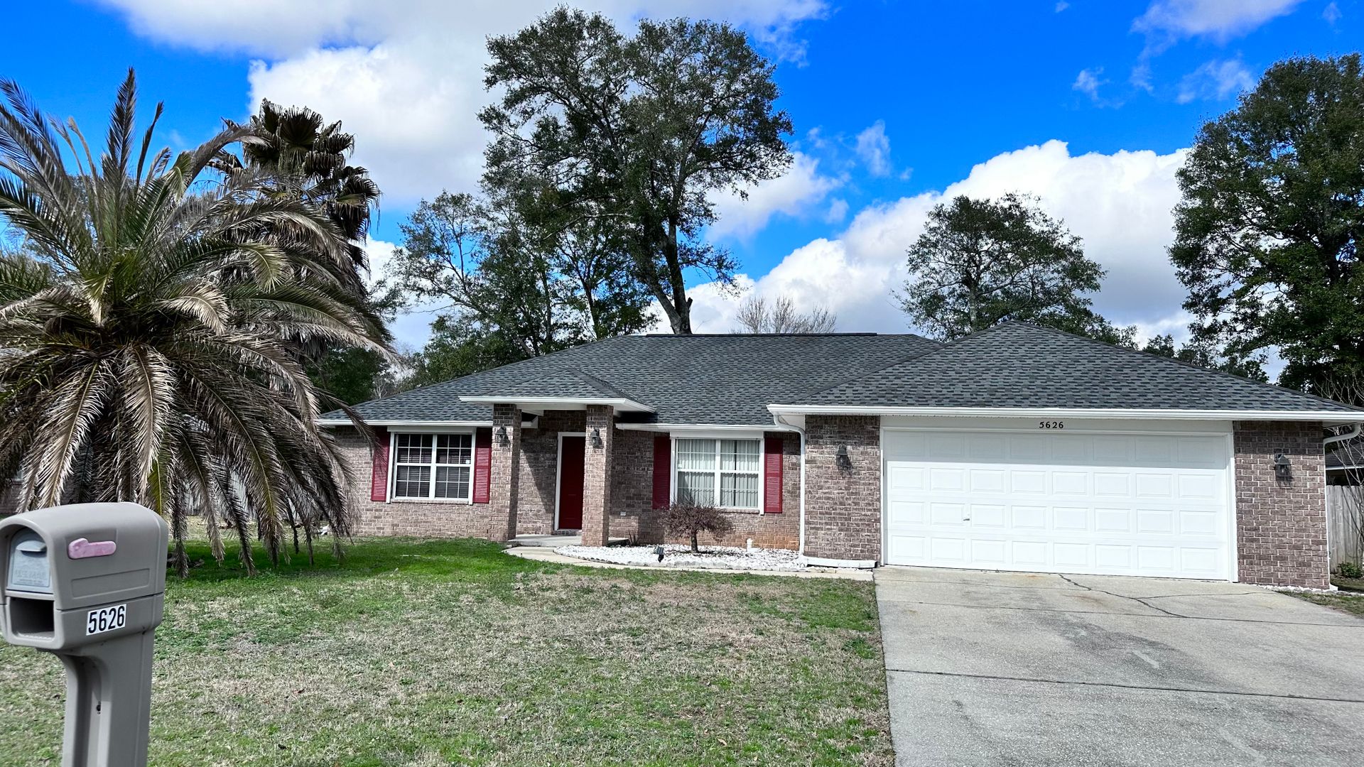 Milton House: 5626 Rosebay Street