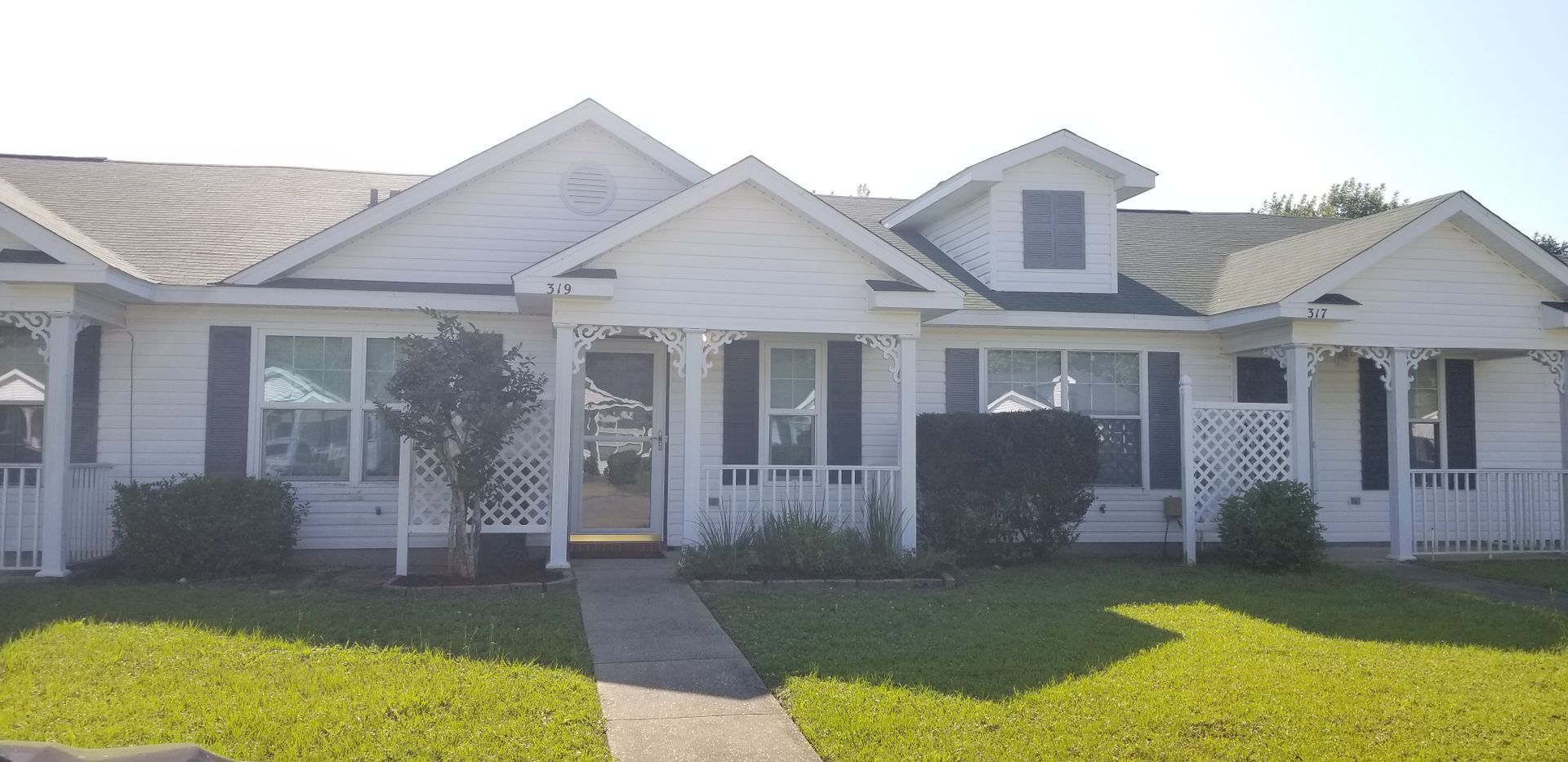 Pensacola House: 319 Loveland Circle