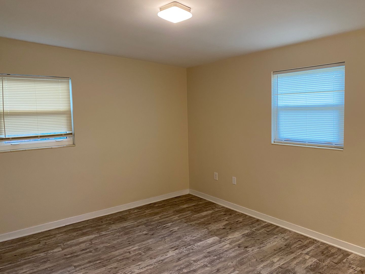 Nice home in Scenic Heights area!