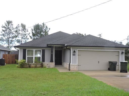 Convenient to interstate & bases! – photo 1