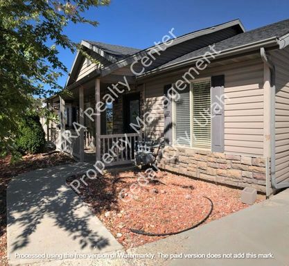 2 Bedroom 1 bath Twin Home in a Great Area – photo 1