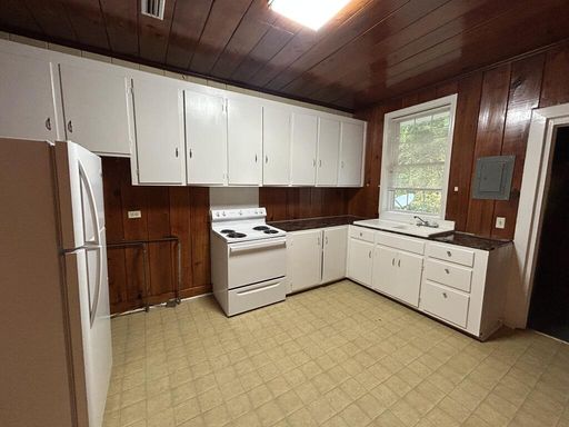 2139 Andrews Ave. - Apt 2