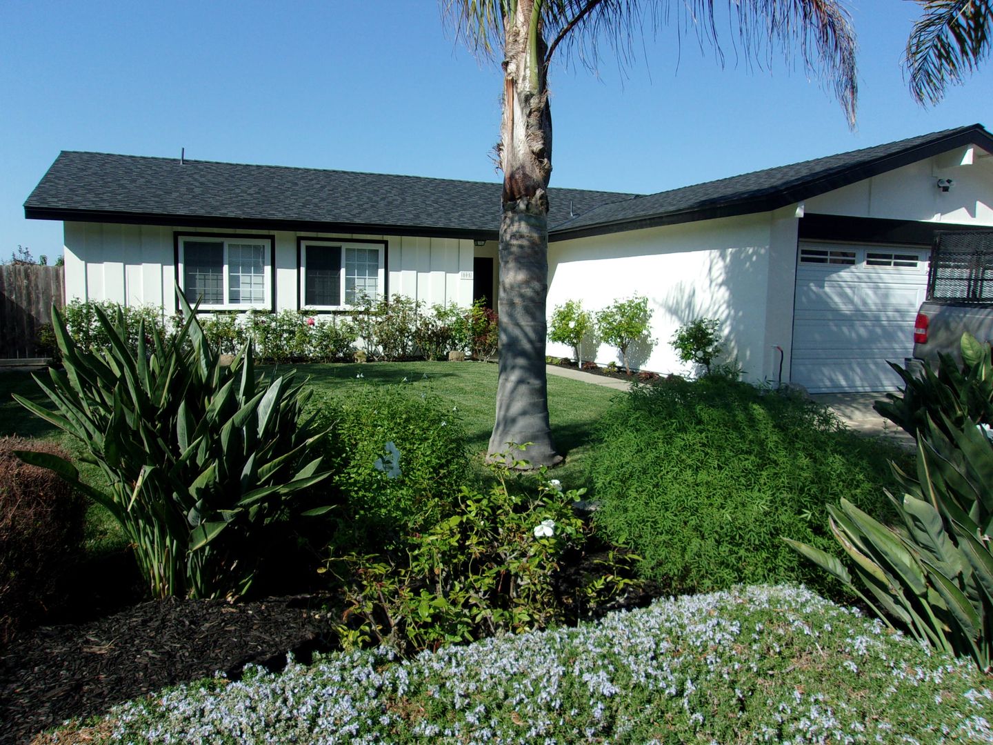 LOMPOC House: 805 W FIR