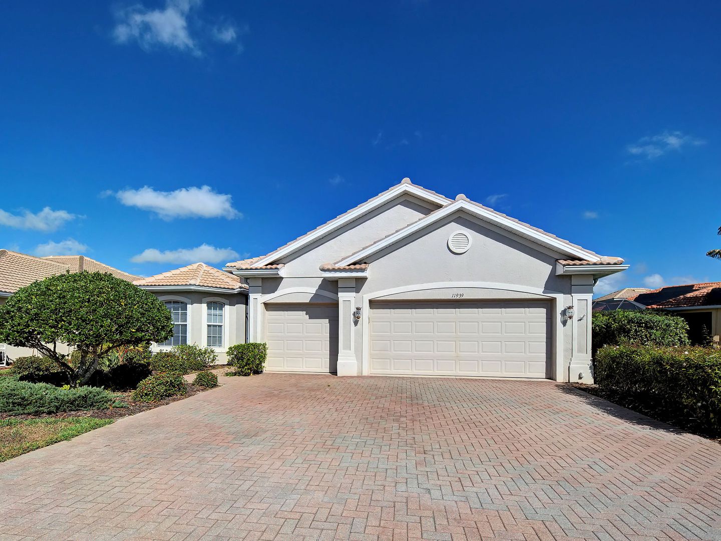 Venice House: 11939 Granite Woods Loop