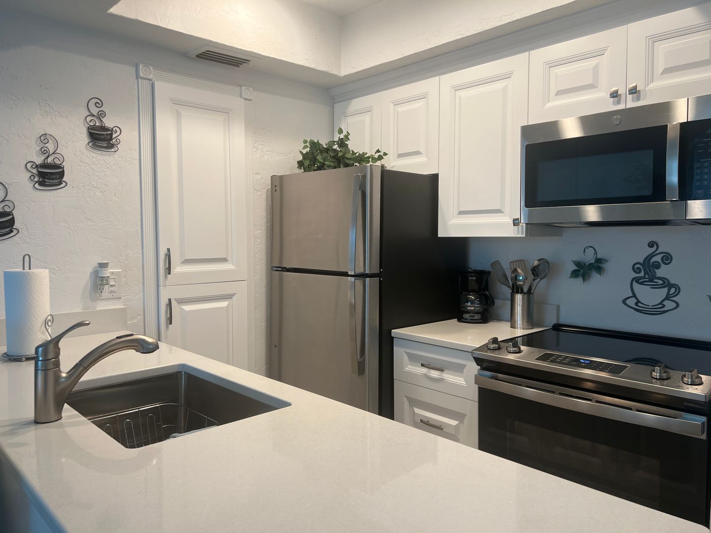 VENICE Condo: 238 TAMPA AVE WEST UNIT 214