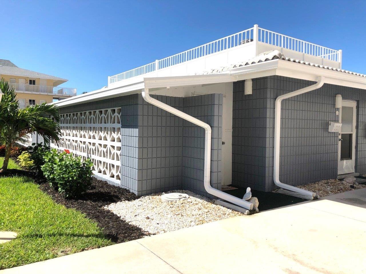 Venice Condo: 1205 Tarpon Center Dr. #D1