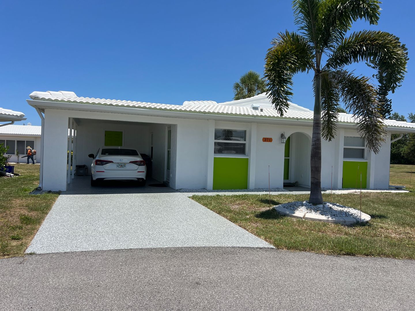 Venice House: 371 Circlewood Drive