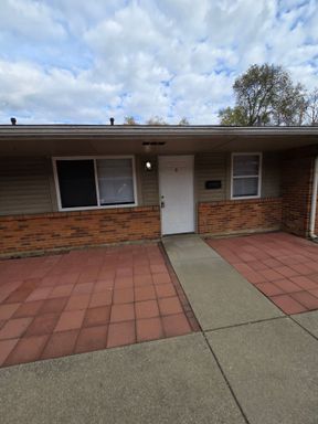 1 Bed 1 Bath Rental at 2878 Perdue Ave Apt C, Columbus, OH – photo 1