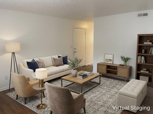 2 Bedroom In North Columbus – photo 1