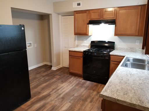 2 Bedroom 1 Bath First Floor Apartment in East Columbus - N. Bexley / Whitehall Area – photo 1