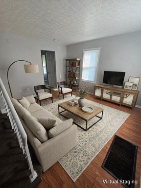 2 BEDROOM DUPLEX - 1 MONTH FREE – photo 1