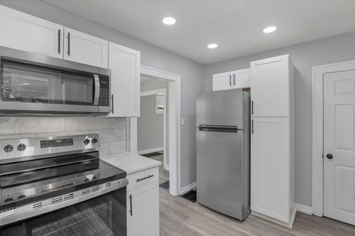 2 BEDROOM SINGLE FAMILY HOME – photo 1