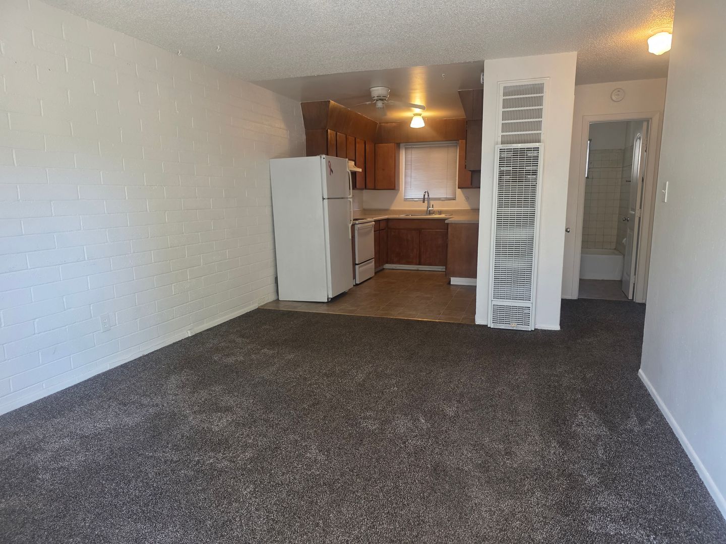 Sparks Apartment: 1620 A Street