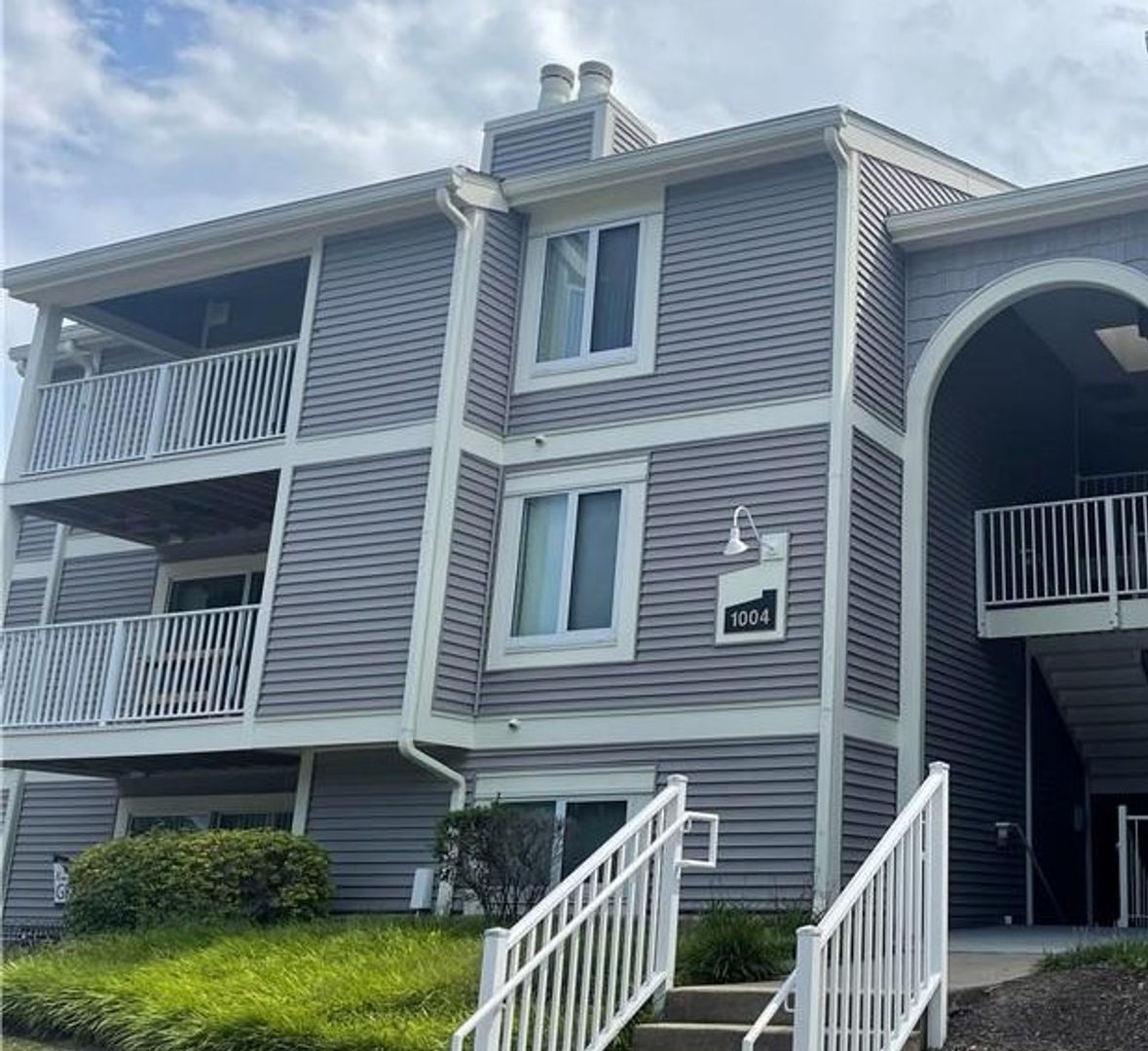 Virginia Beach House: 1004 Autumn Woods Ln