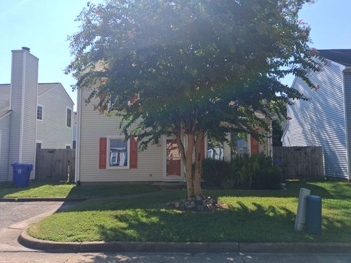 Charming 3 Bed, 2 Bath Home – 1,428 Sq Ft – photo 1