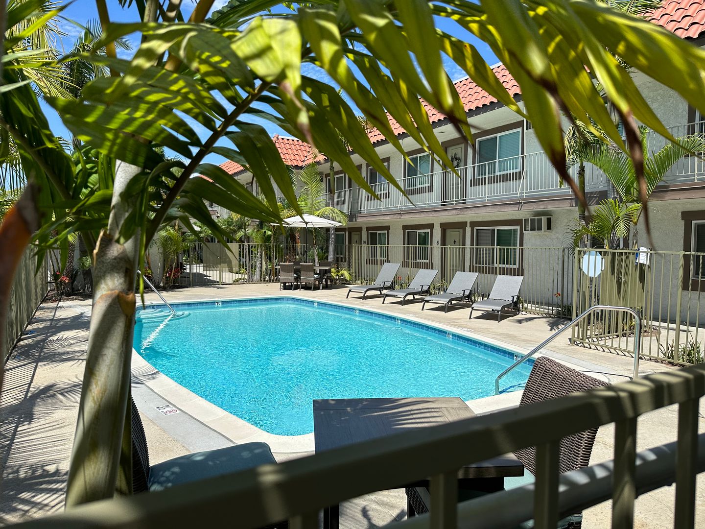 Cypress Apartment: 9721 Graham Street