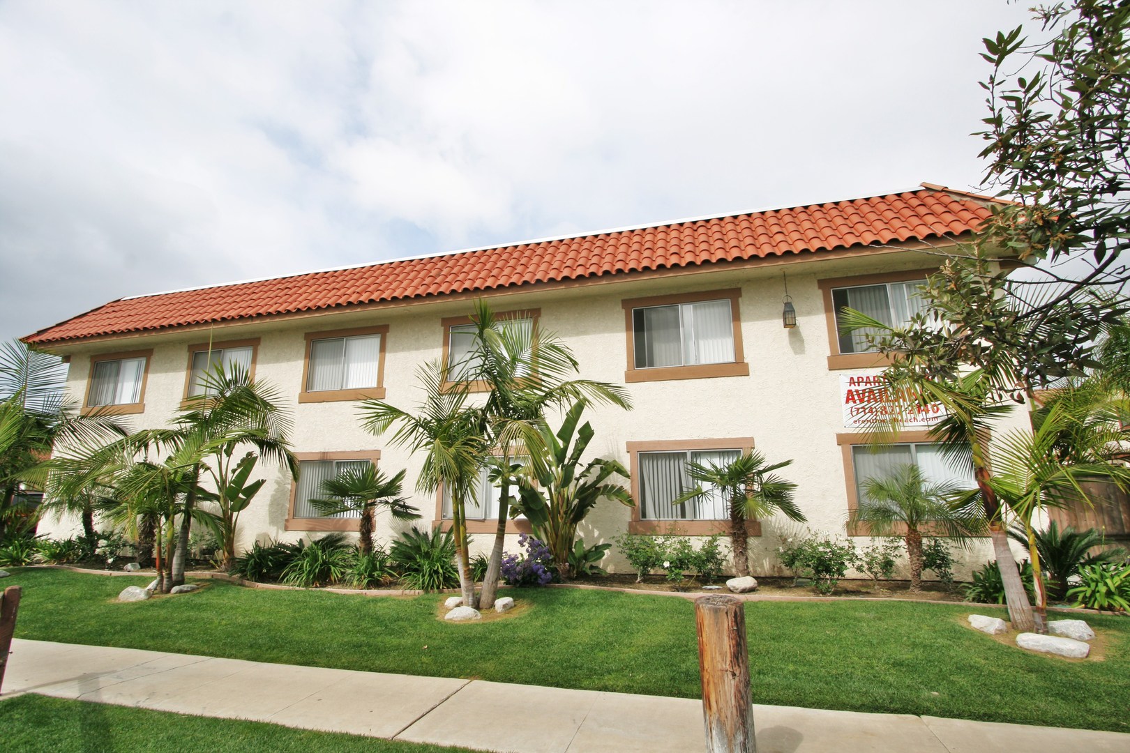 Cypress Apartment: 9721 Graham Street