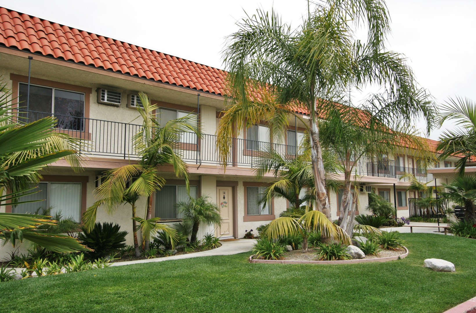 Cypress Apartment: 9721 Graham Street