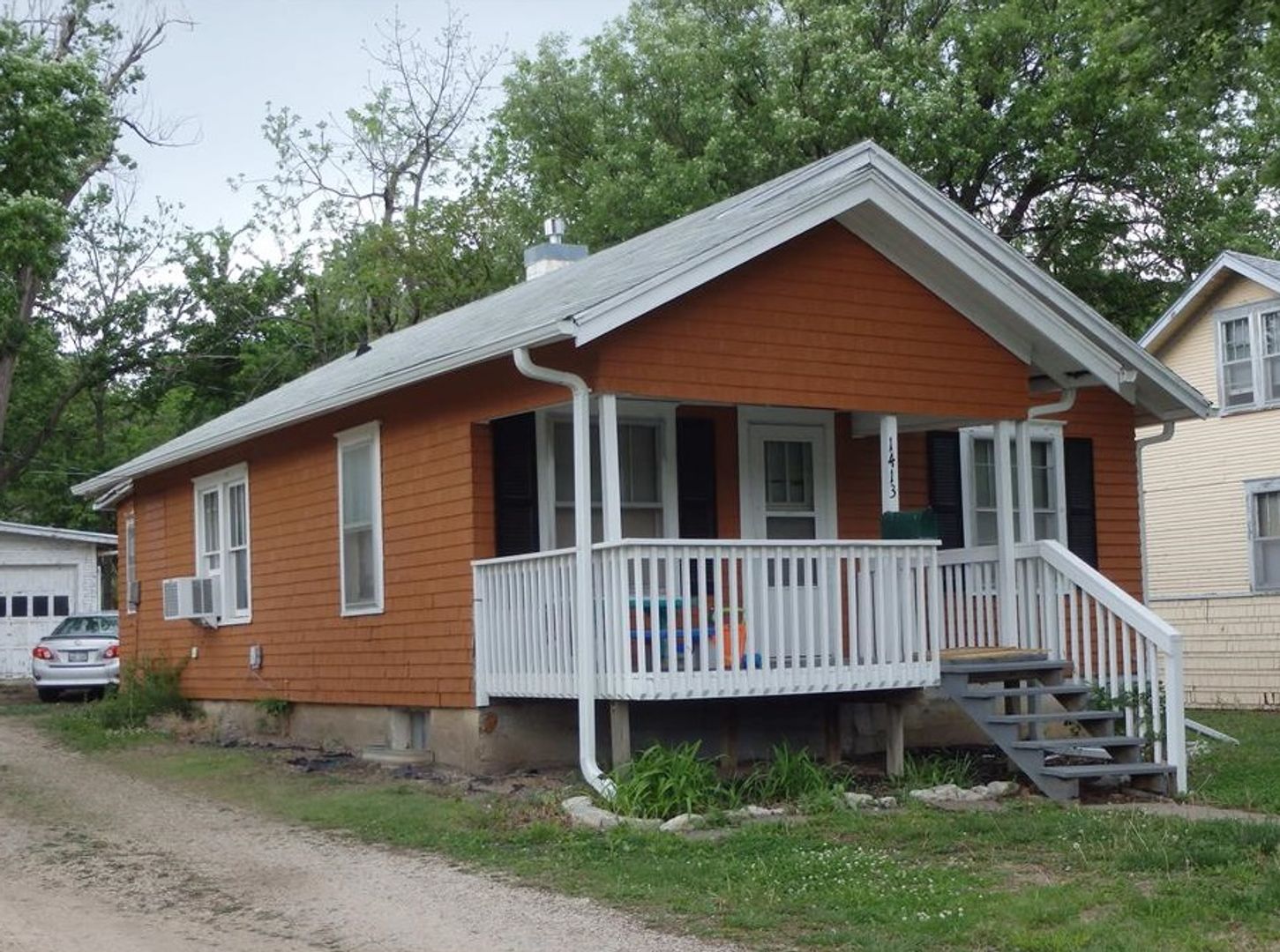 Emporia House: 1413 Center St