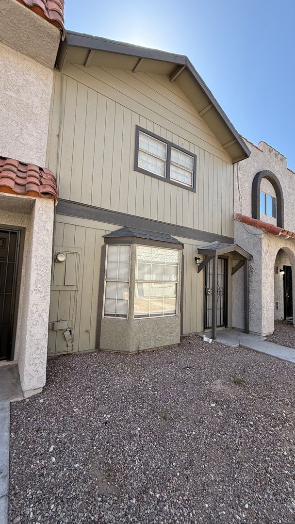 Las Vegas Townhome: 882 Ripple Way