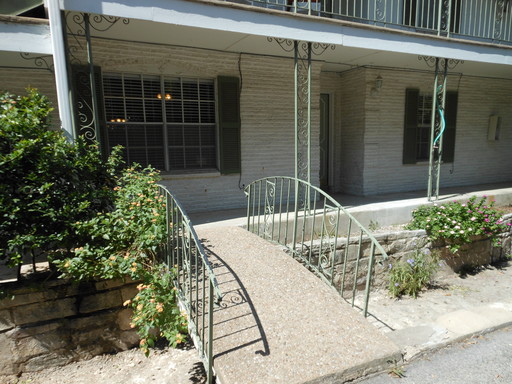 2516 Enfield #102 – photo 1