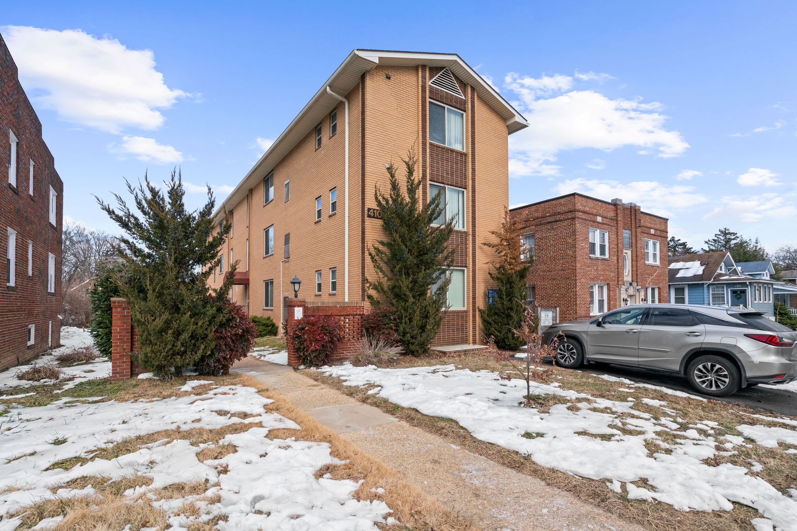 Hyattsville Apartment: 4111 Nicholson St.