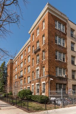 3701 16th St NW, Apt 209 – photo 1