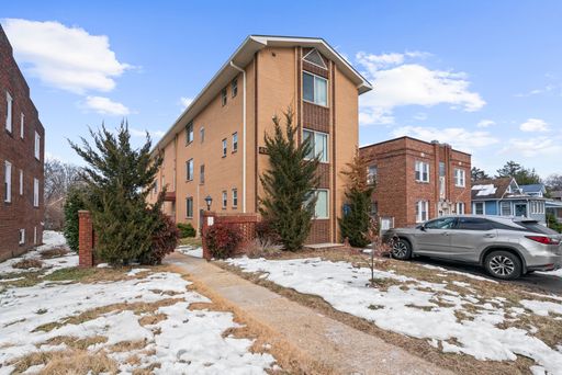 4102 Queensbury Road, Apt 1B – photo 1
