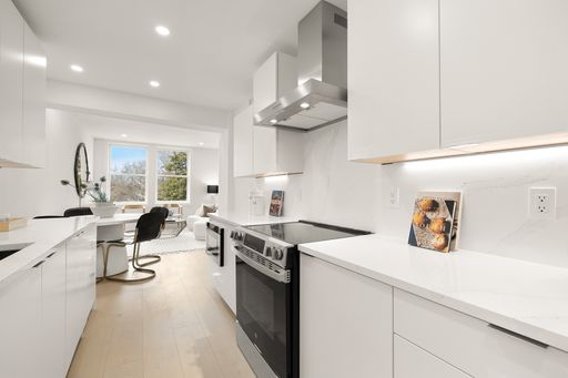 Beautiful, Modern 2 BR/1 BA in the Heart of Kalorama – photo 1